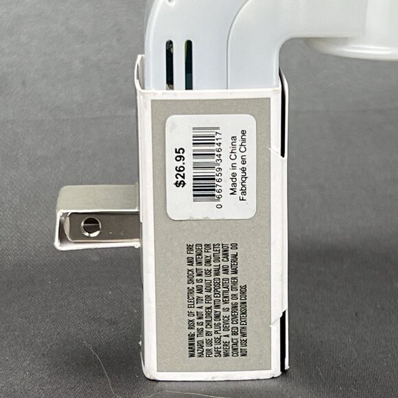 Bath & Body Works Emily in Paris Gold Eiffel Tower Wallflower Plug-in Light 24/7 - Picture 4 of 12